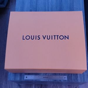 Big Louis Vuitton Box w/ Bag it came in